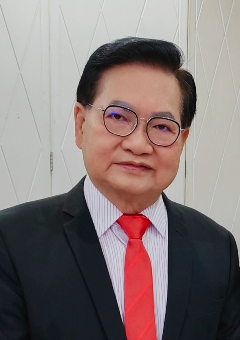 斯木省华总会长兼成邦江中华总商会会长拿督吴标生博士。