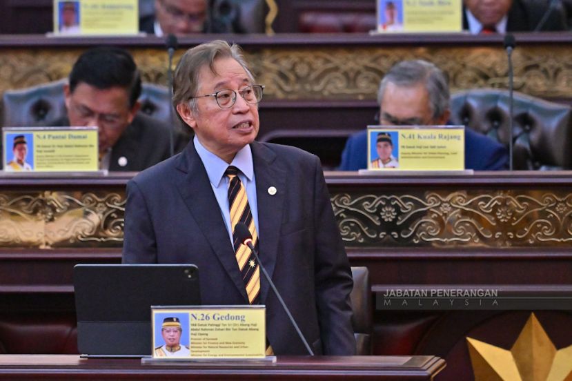 砂政府发公务员两个月薪金特别援助 1.4万8千余名公务员受惠  砂政府另拨RM500援助退休公务员