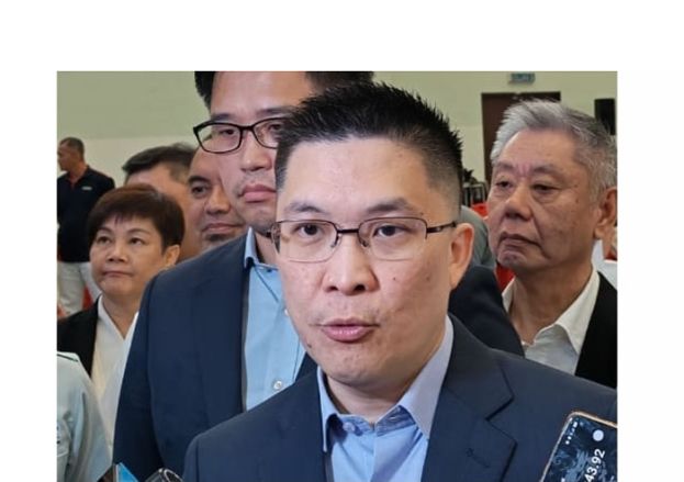 教育部副部长黄家和。