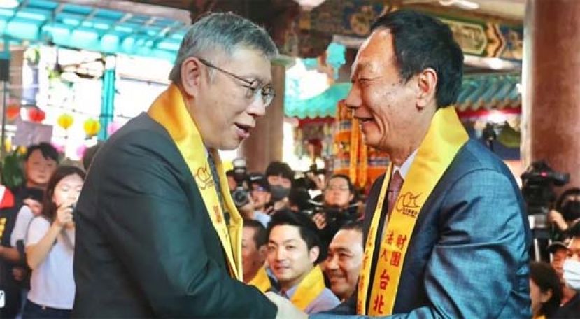 柯文哲夜会郭台铭 蓝白合变调？