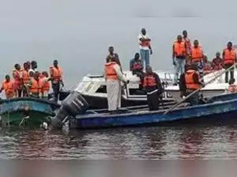 搜救人员已发现至少100具溺毙遗体。