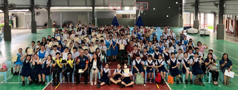 全体获奖者与主办单位成员大合照。