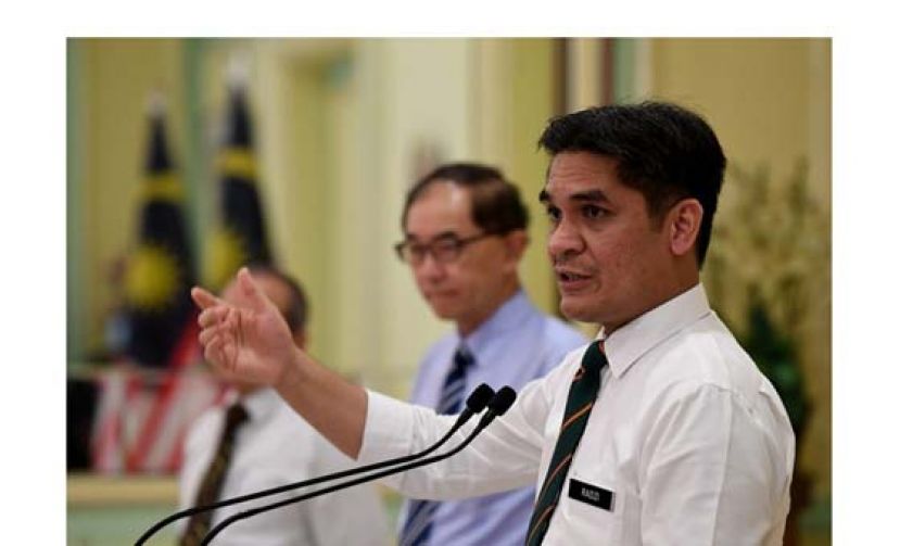 高级政务部长（教育部）拉兹吉丁。