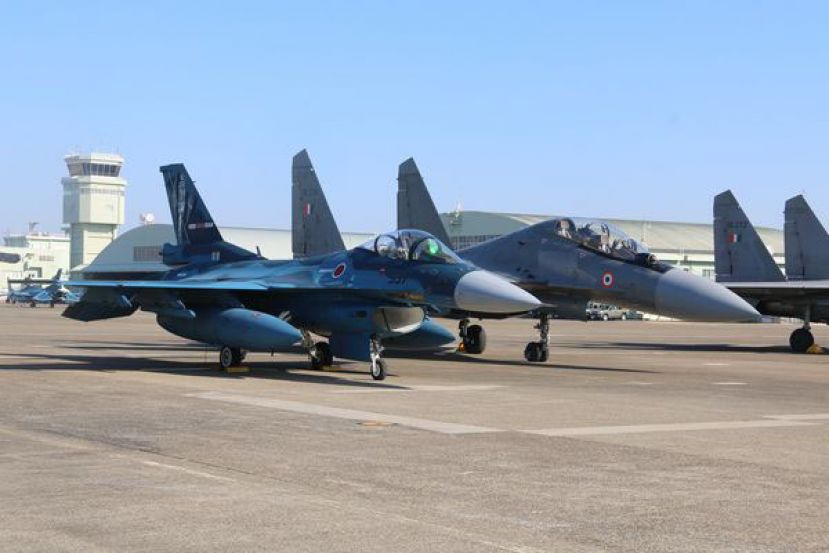 日印联合战机演习　关注中国日益强大军力