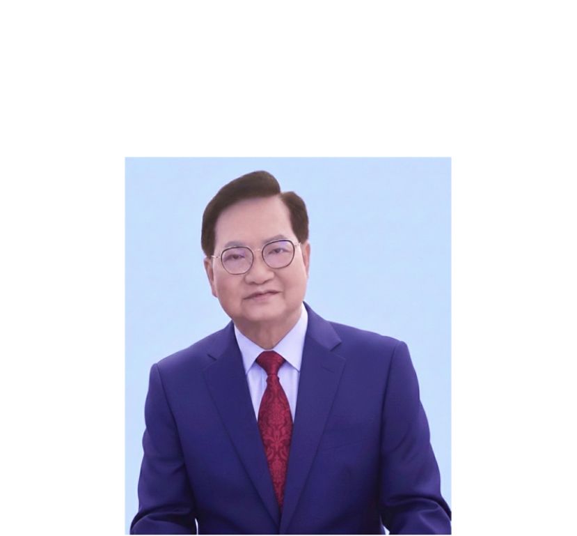斯木省华总会长兼成邦江中华总商会会长拿督吴标生博士。