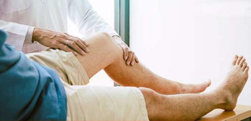 站著刷牙膝盖咯咯作响　微创膝关节镜缓解疼痛