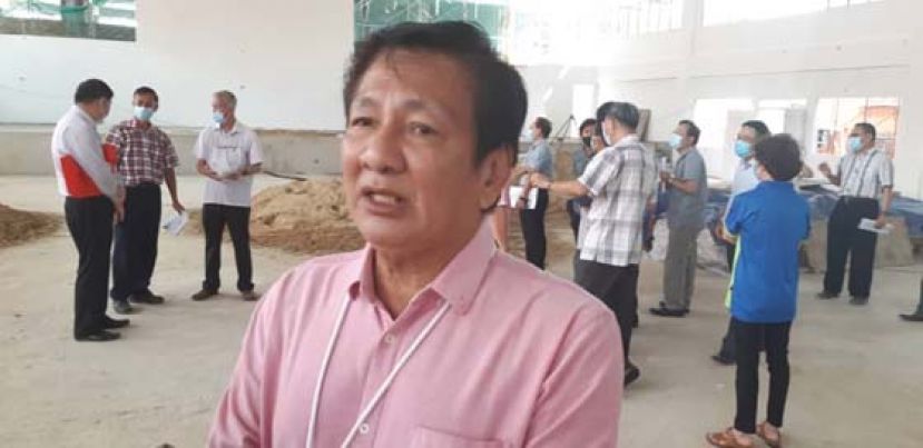 古晋中华小学校董会主席拿督王长福呼吁砂交通部长或地方上人民代议士多加关注，同时想出一劳永逸的解决方式，让民众不再受困扰。