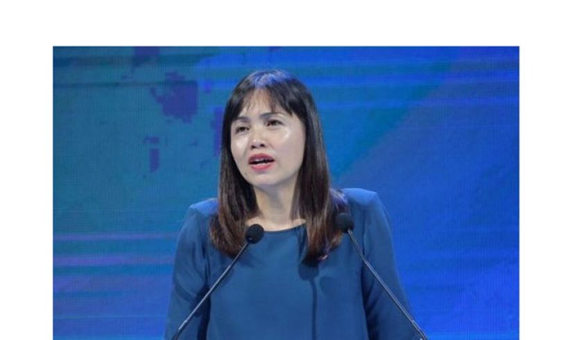 张念群。