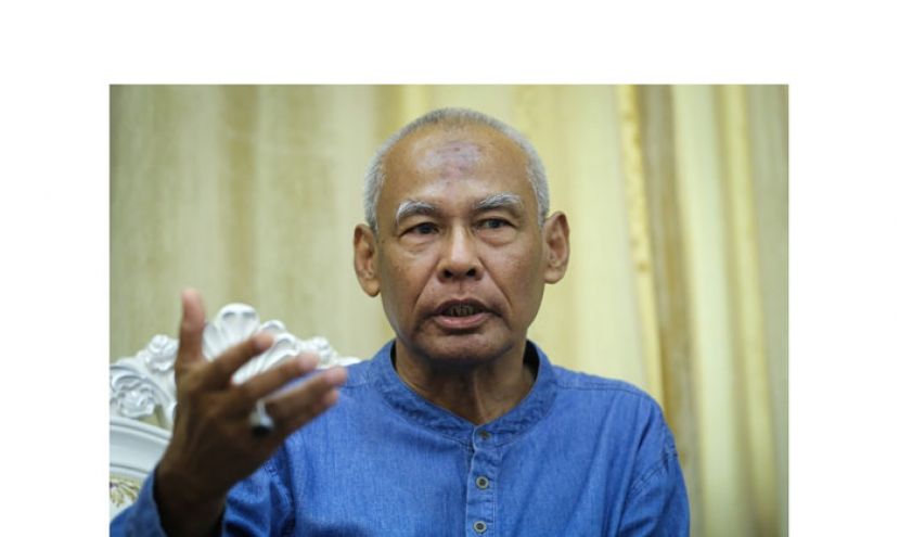 丹斯里慕沙哈山。