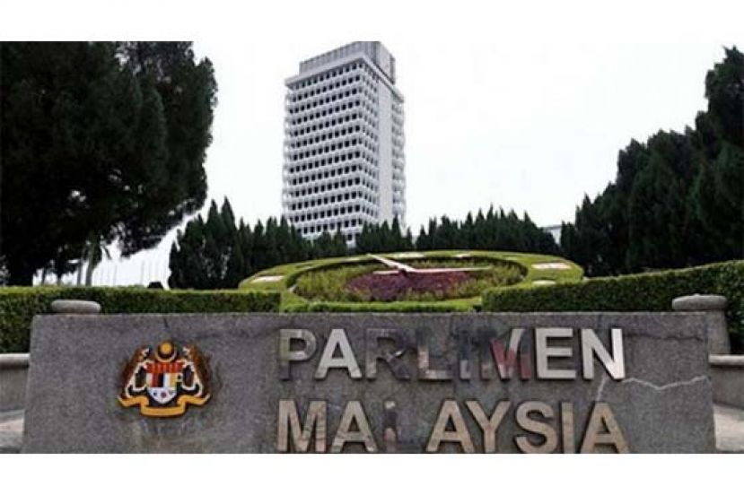 首相兼任财长没问题　安华：滥权掠财才是问题！