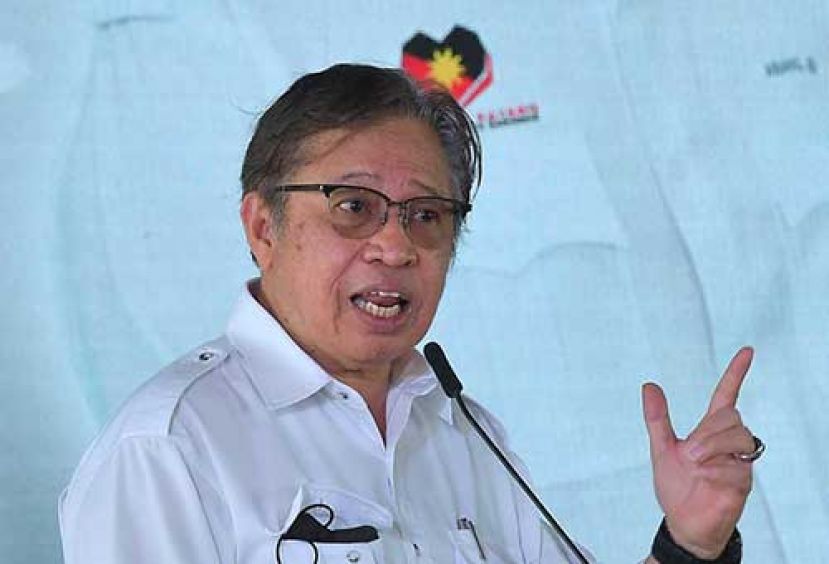 ●砂总理阿邦佐哈里。