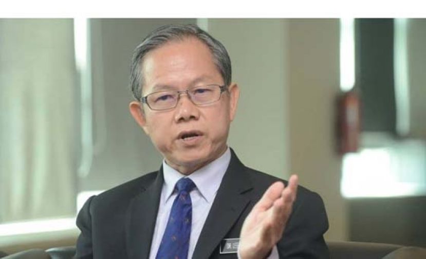 前卫生部副部长李文材。