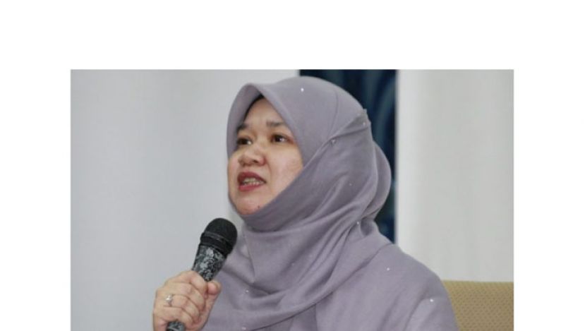 教育部长法丽娜。