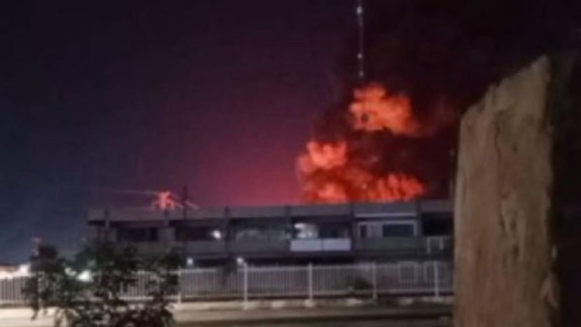 委内瑞拉一处设施发生严重爆炸，疑似遭美方袭击。