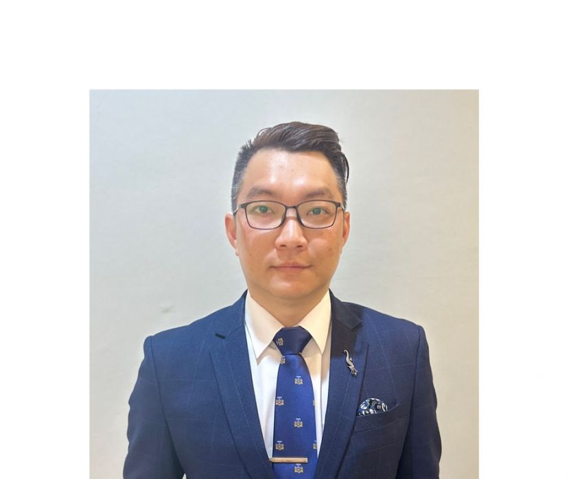 刘龙雨建议政府可以通过加大财政投入 扩大社会福利和保障