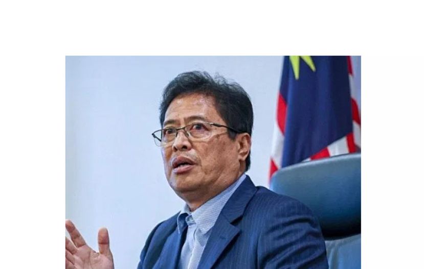 丹斯里阿占巴基。