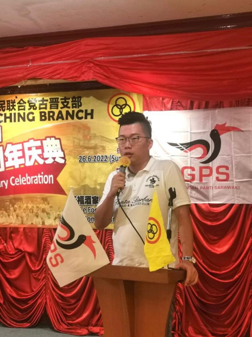 人联党古晋支部副宣教秘书杨振祥.