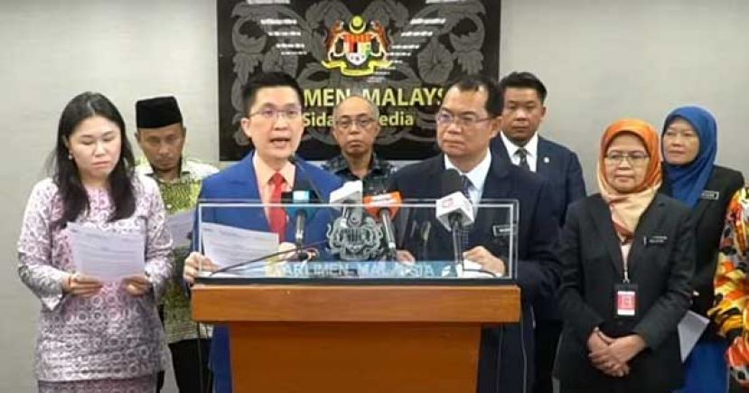 ●国家总审计司聂阿兹曼(左4)与公账会成员举行记者会。