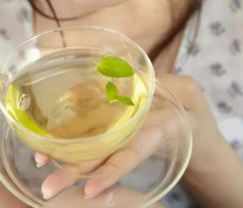 喂母乳妈妈喝太多茶会令宝宝失眠