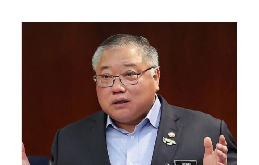 拿督斯里张庆信。