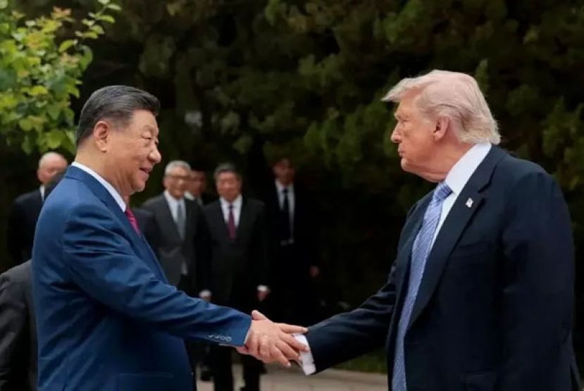 中国国家主席习近平（左）与美国总统特朗普（右）5月15日在北京中南海会面。