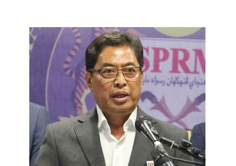 丹斯里阿占巴基。