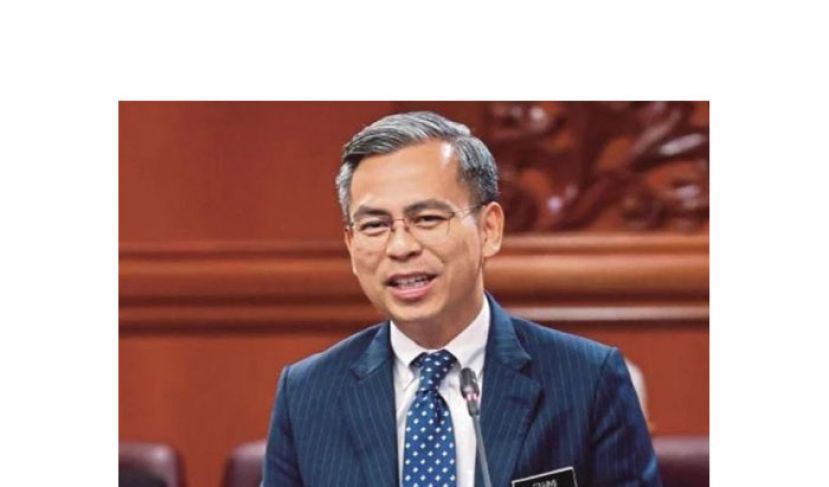 通讯部长法米。