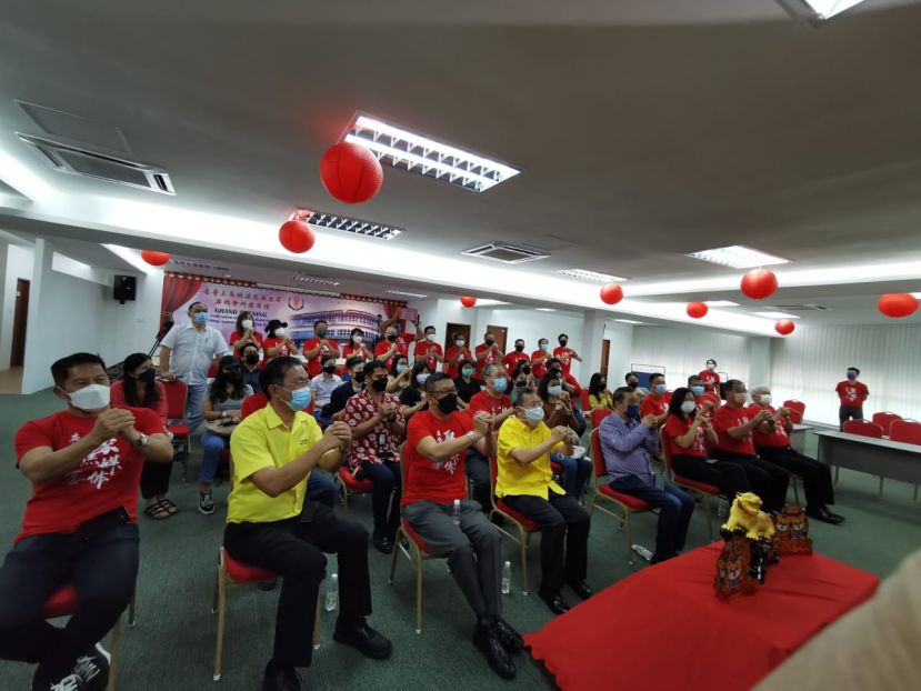 出席2022年媒体新春聚会者一同合影.。