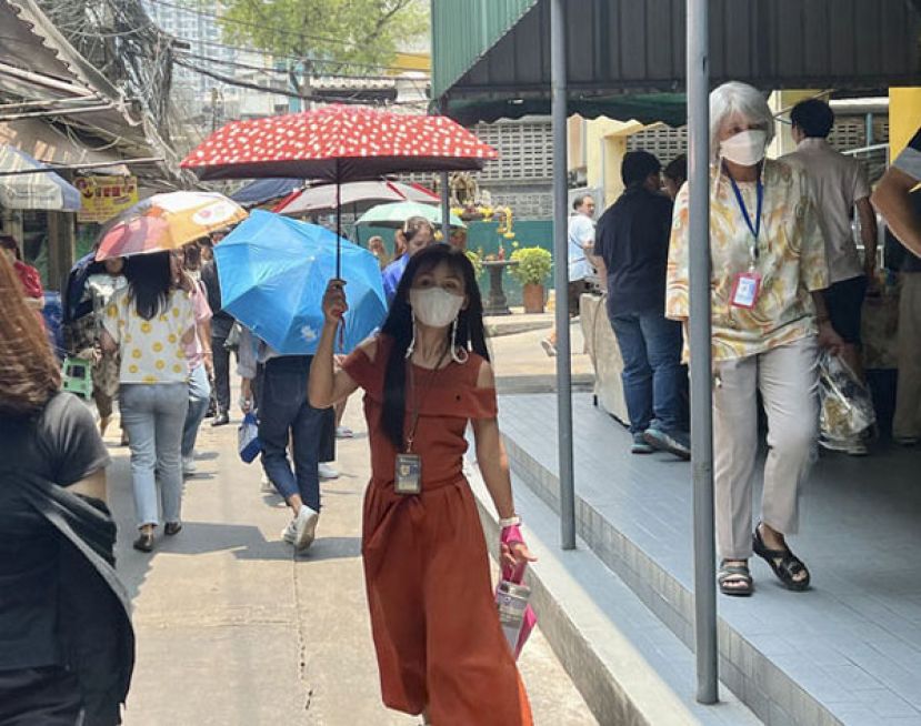 曼谷发布高温警报。