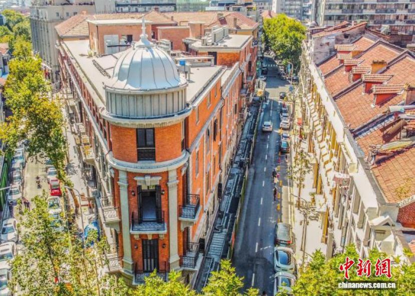 位于汉口历史文化风貌区的老建筑巴公房子。