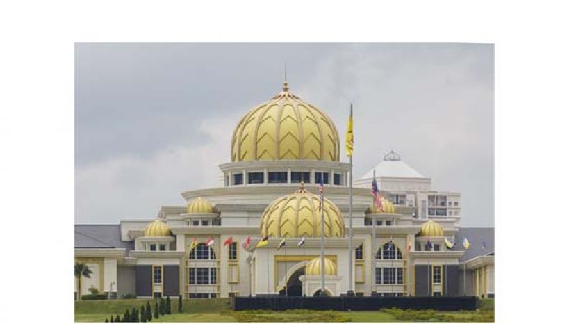 国家元首周三召见朝野领袖