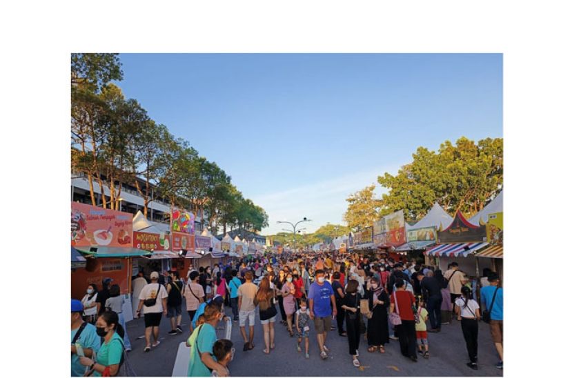 古晋美食节吸引大批民众。