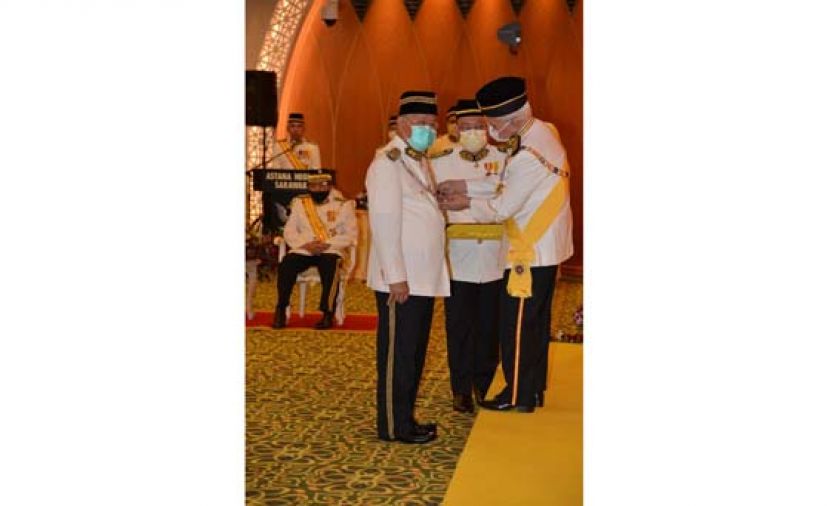 拿督斯里麦哥玛因荣膺拿督阿玛勋衔。