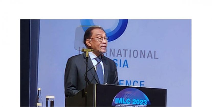 首相向马来统治者理事会提呈海外产子公民权修宪