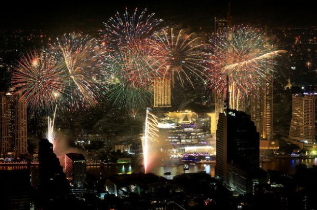 泰国曼谷跨年烟火。