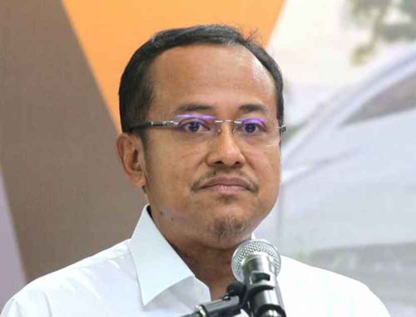 ●拿督斯里阿末山苏里。