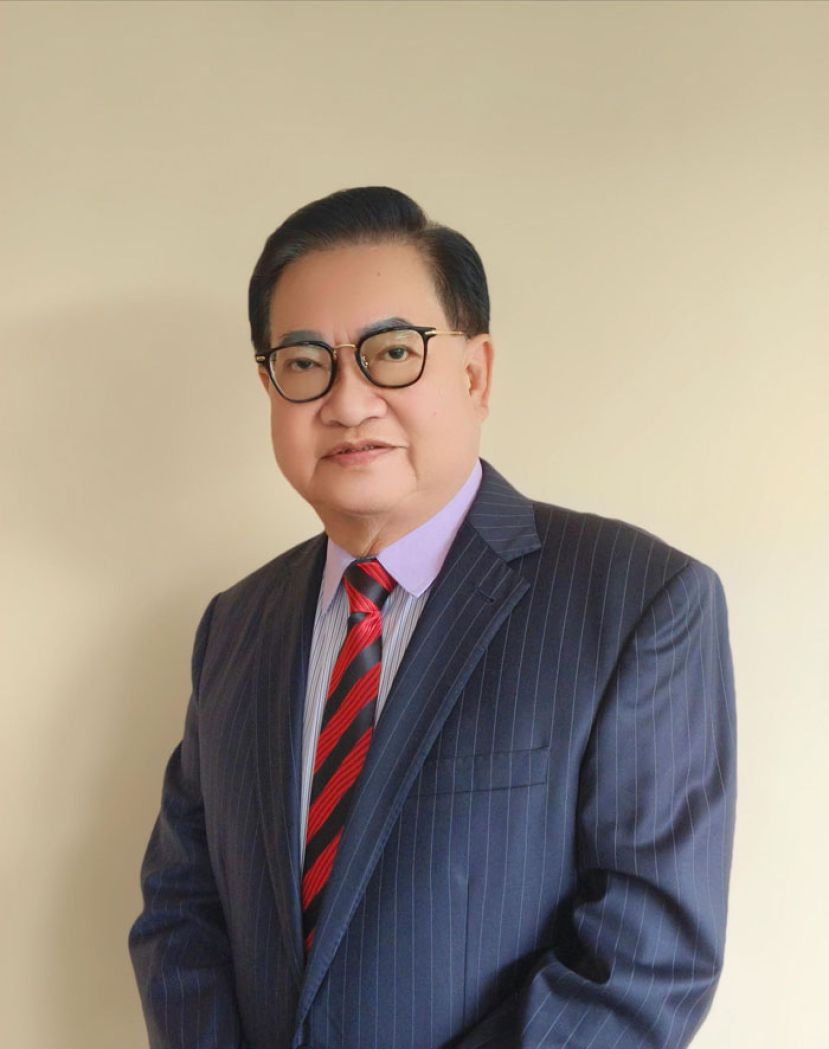 斯木省华总会长兼成邦江中华总商会会长拿督吴标生博士。