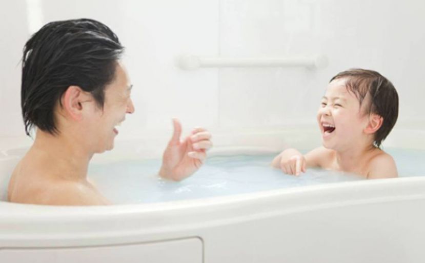 父女可共浴到何时？ 最晚这时间要分开