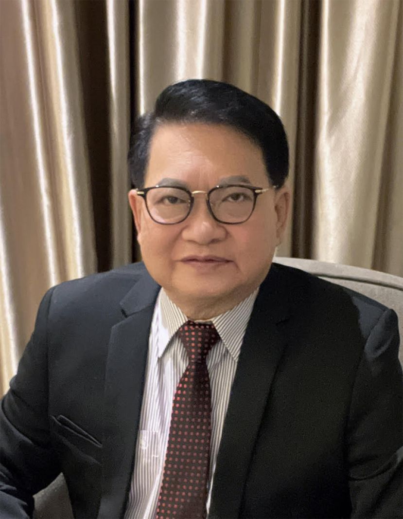 斯木省华总会长兼成邦江中华总商会会长拿督吴标生博士。