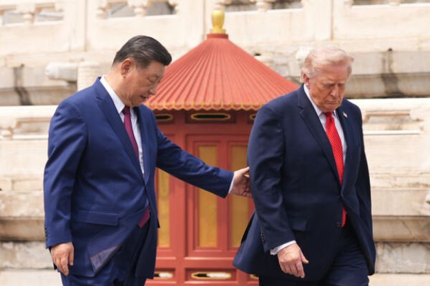 美国总统特朗普、中国国家主席习近平14日走访天坛。