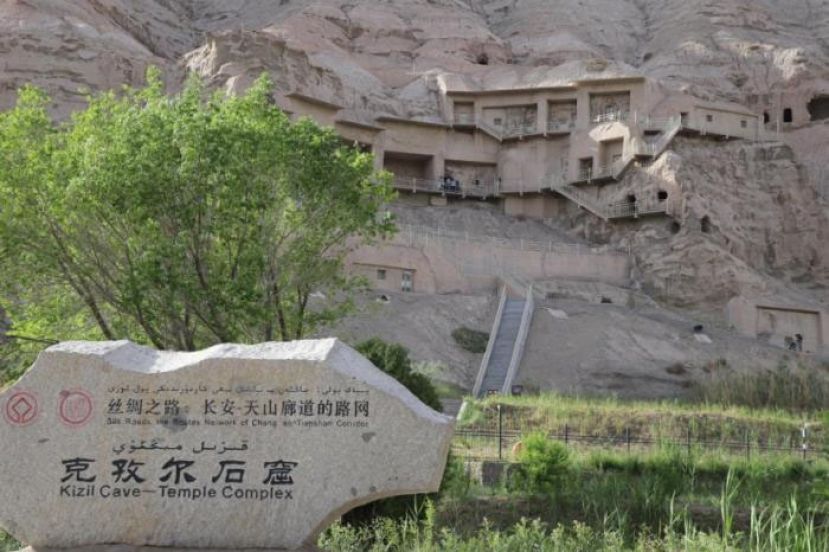 位于新疆阿克苏地区拜城县的克孜尔石窟。