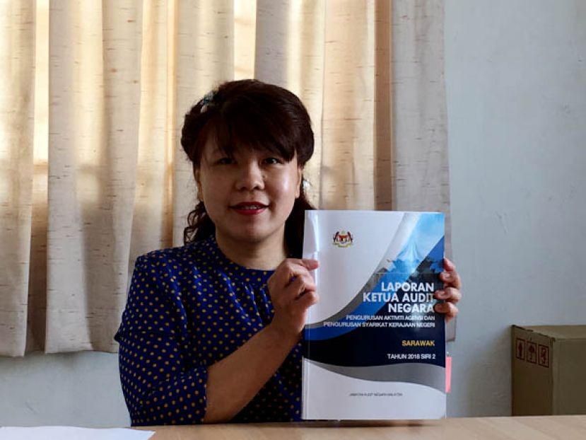 朋岭区州议员杨薇讳。