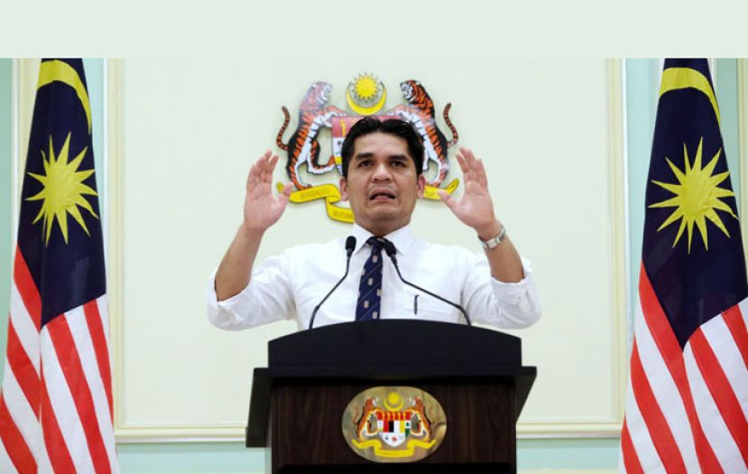 莫哈末拉兹博士主持新闻发发布会。