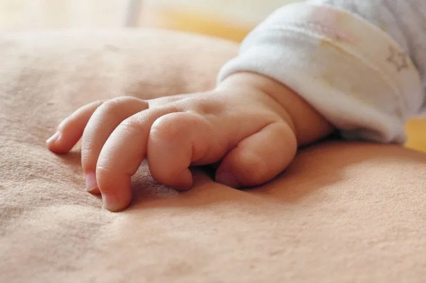 7个月大男婴毙命托儿所&rdquo;案   解剖证实生前吸入食物和牛奶 导致窒息而亡