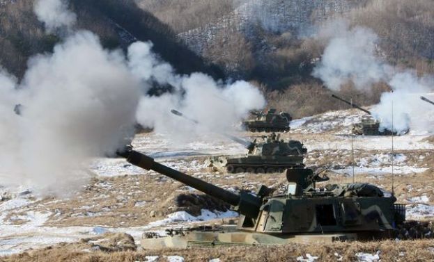 朝鲜军方5日向朝韩海上军事缓冲区发射200发炮弹，韩国回敬400发。