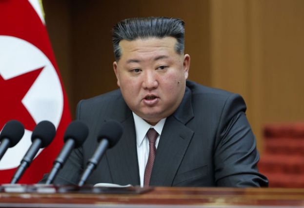 金正恩要求加强守卫南部边境的一线部队，把边界筑成坚不可摧的要塞。