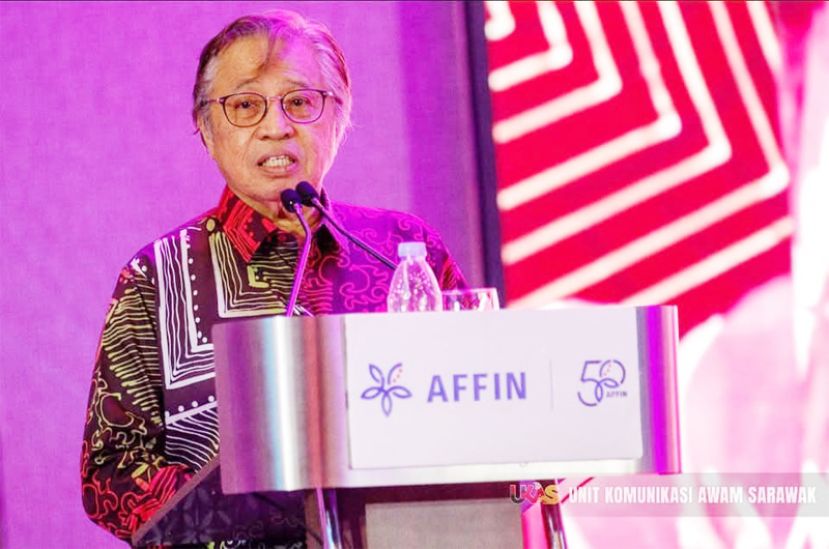 砂拉越总理拿督巴丁宜丹斯里阿邦佐哈里。