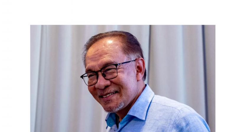 拿督斯里安华。