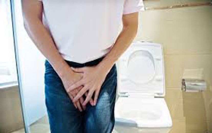 男性小便分岔喷射 尿路阻塞惹祸