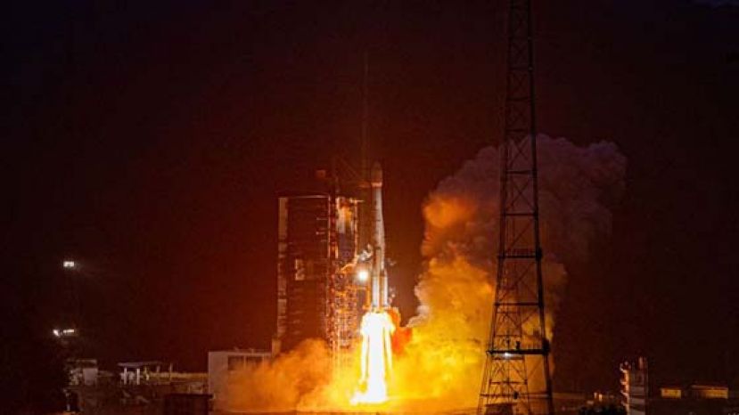 中国成功将亚太6D通信卫星送入预定轨道。